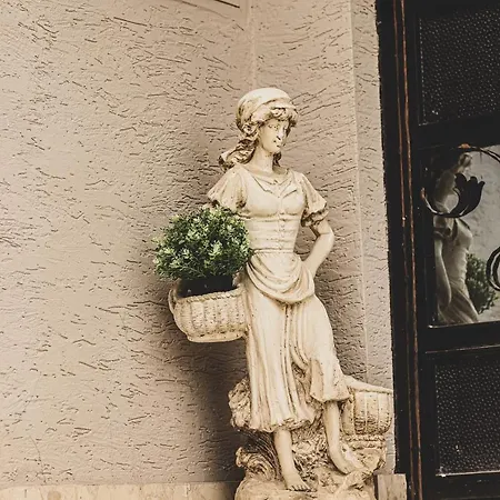 Doganin Kalbindeki Eviniz-6 Kisi